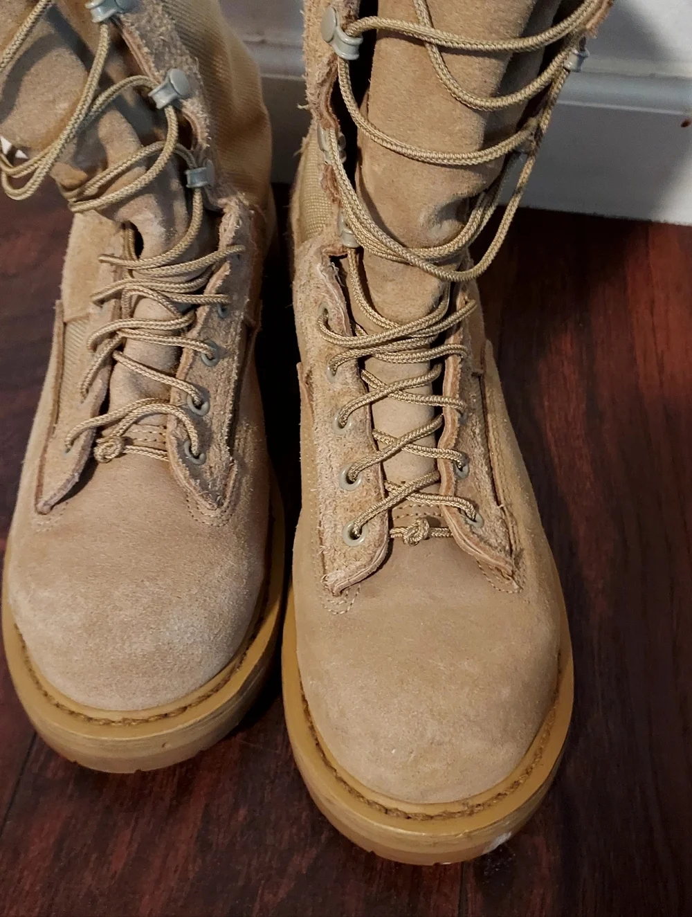 Vibram Men’s Suede  Military Steel toe  Combat boots Sz-9.5